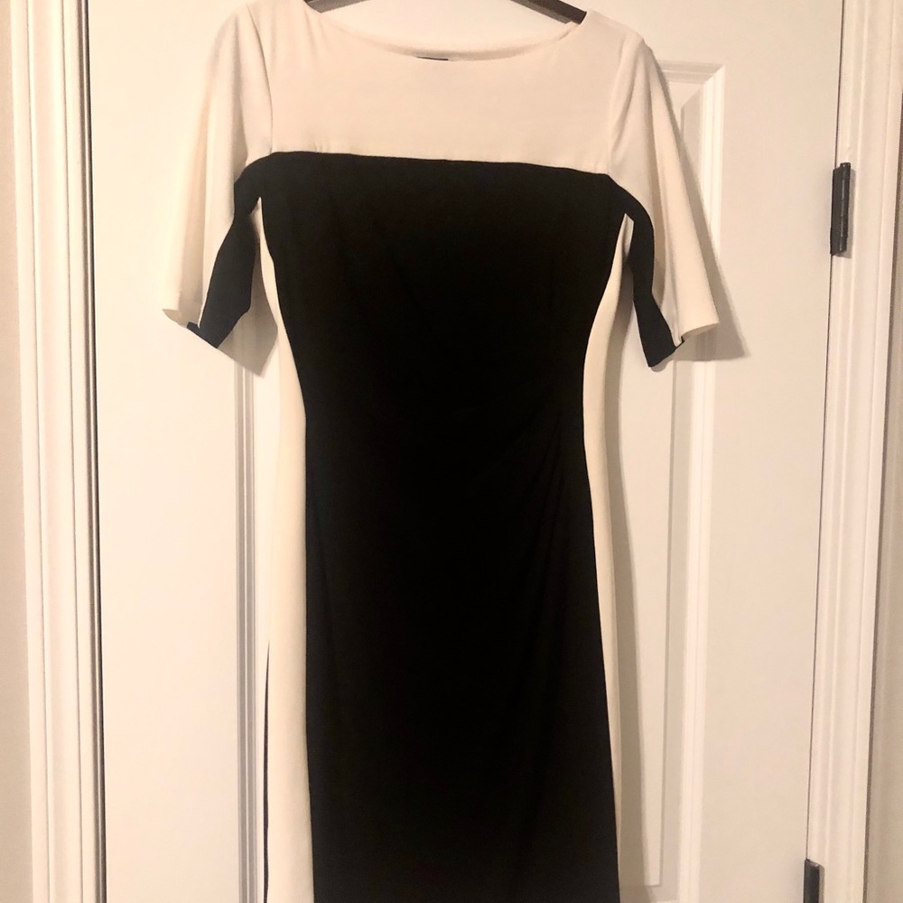 Black and white 3-4 sleeve sheath dress